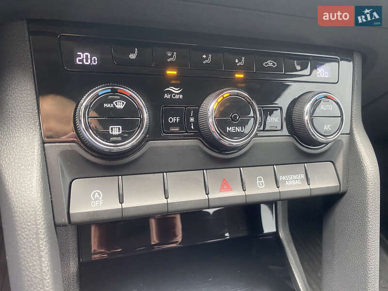 Внедорожник / Кроссовер Skoda Karoq 2022 в Краснограде