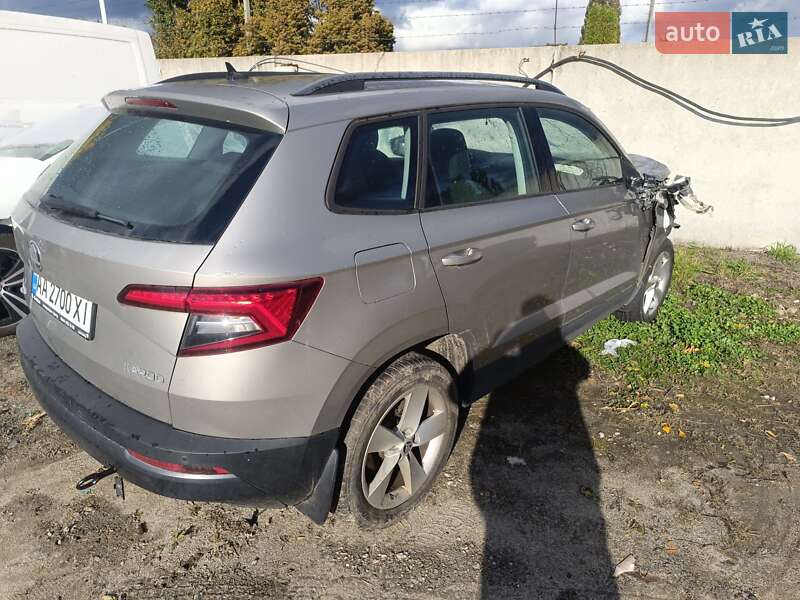 Внедорожник / Кроссовер Skoda Karoq 2018 в 