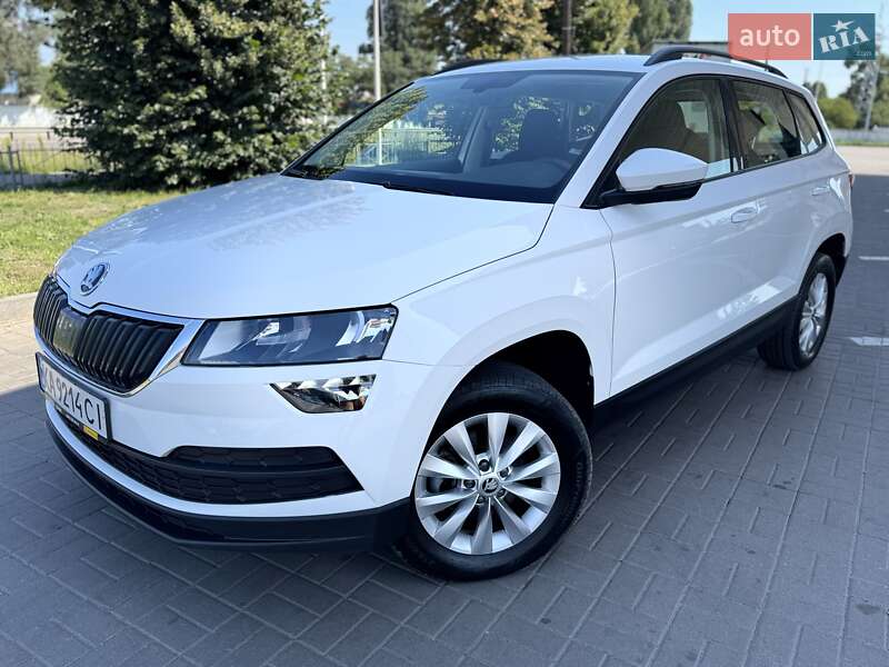 Позашляховик / Кросовер Skoda Karoq 2021 в 