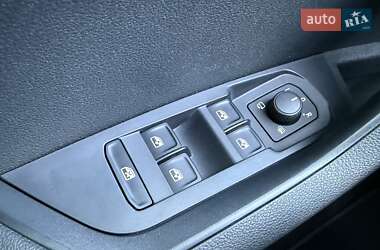 Внедорожник / Кроссовер Skoda Karoq 2023 в 