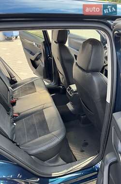 Внедорожник / Кроссовер Skoda Karoq 2022 в 