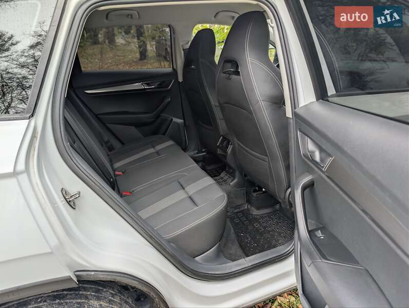 Внедорожник / Кроссовер Skoda Karoq 2018 в Львове