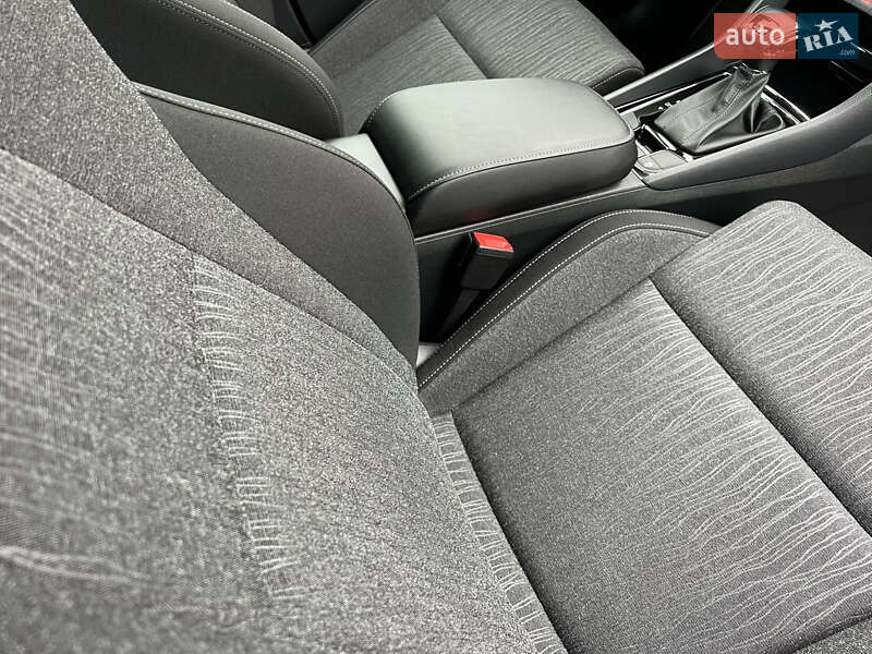 Внедорожник / Кроссовер Skoda Karoq 2021 в Луцке