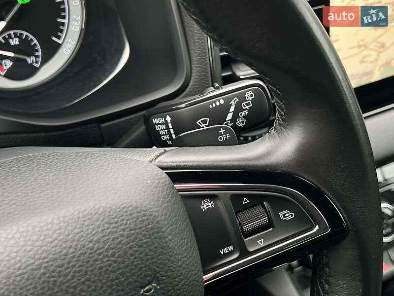 Внедорожник / Кроссовер Skoda Karoq 2021 в Луцке