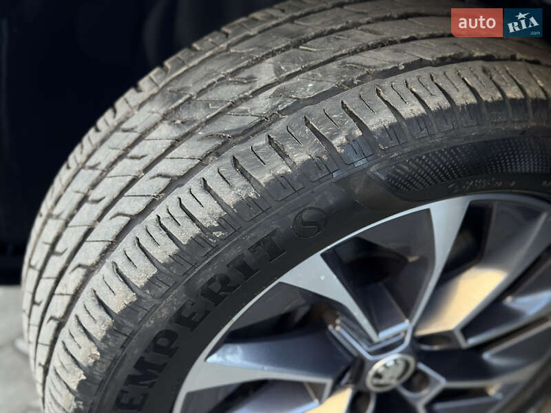 Внедорожник / Кроссовер Skoda Karoq 2020 в Дубно фото 35 Внедорожник / Кроссовер Skoda Karoq 2020 в Дубно