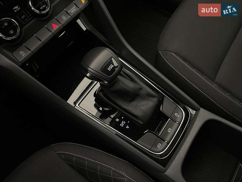 Внедорожник / Кроссовер Skoda Karoq 2019 в Киеве