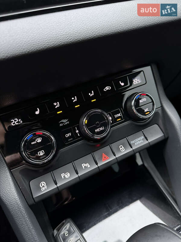 Внедорожник / Кроссовер Skoda Karoq 2018 в Киеве