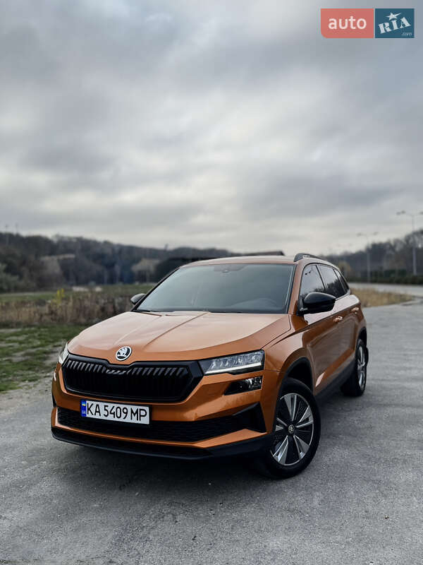 Внедорожник / Кроссовер Skoda Karoq 2024 в Днепре