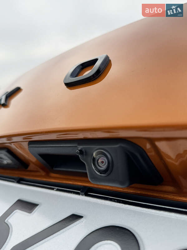 Внедорожник / Кроссовер Skoda Karoq 2024 в Днепре