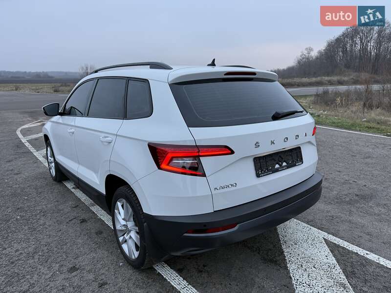 Внедорожник / Кроссовер Skoda Karoq 2020 в Киеве