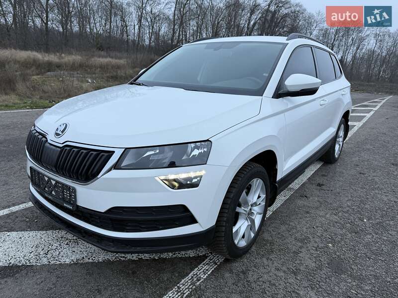 Внедорожник / Кроссовер Skoda Karoq 2020 в Киеве
