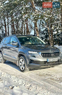 Внедорожник / Кроссовер Skoda Karoq 2023 в Тернополе