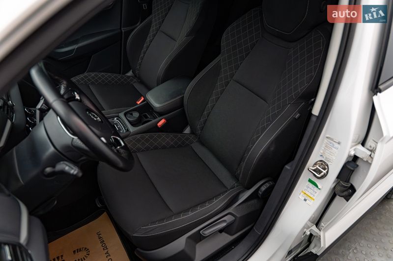 Внедорожник / Кроссовер Skoda Karoq 2020 в Киеве