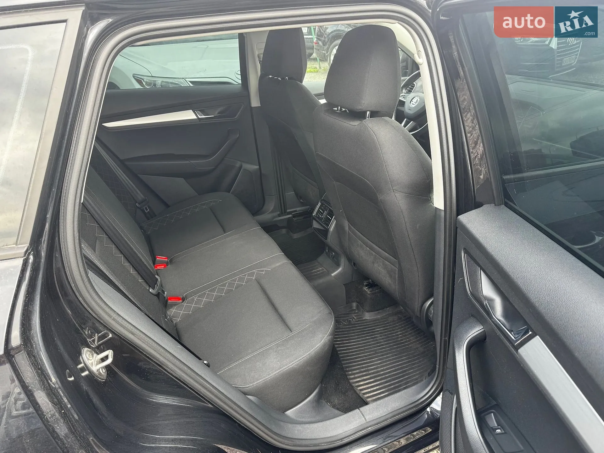 2018 Skoda Karoq - мініатюра 12
