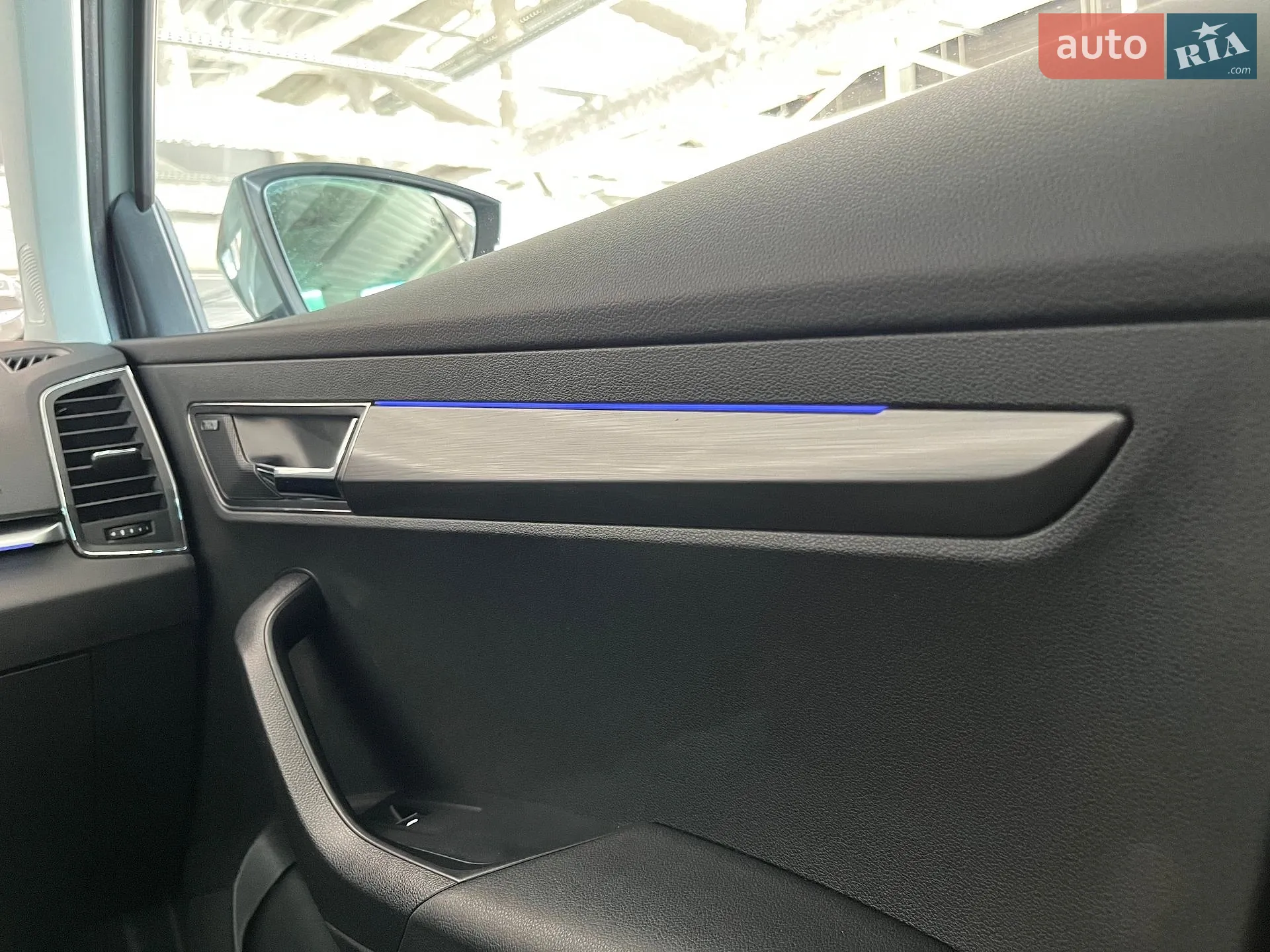 Skoda Karoq 2019 VIN TMBJG7NUXK2042624 фото оголошення 30 з 55