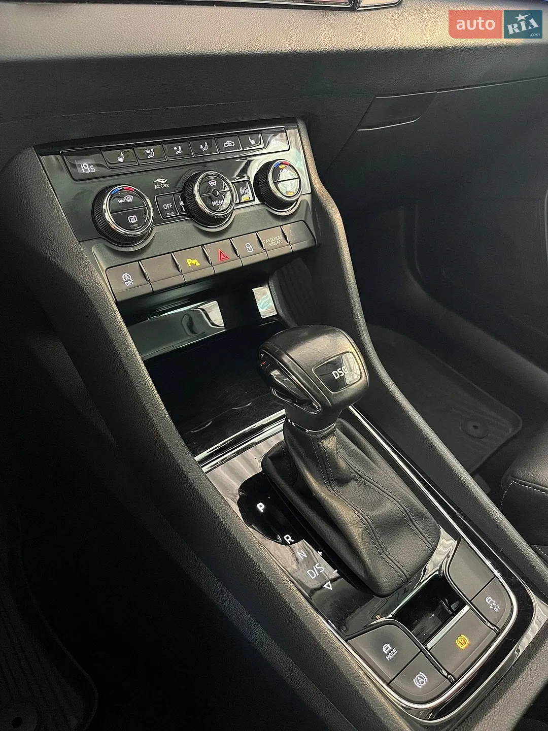 Skoda Karoq 2019 VIN TMBJG7NUXK2042624 фото оголошення 41 з 55