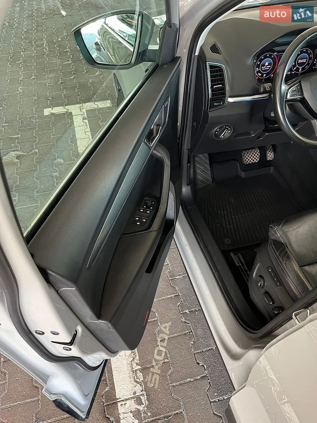 Skoda Karoq 2019 VIN TMBJG7NUXK2042624 фото оголошення 27 з 55