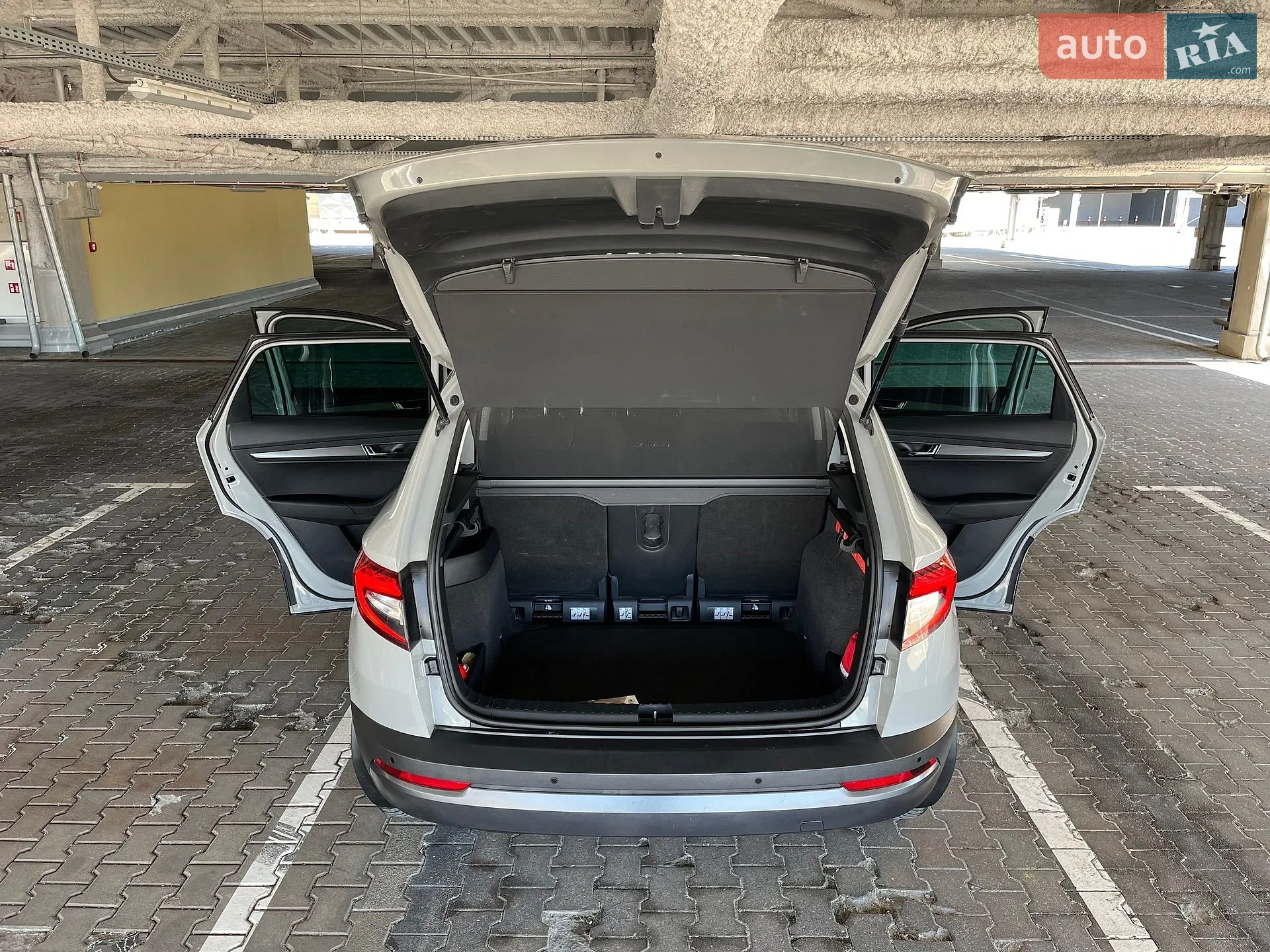 Skoda Karoq 2019 VIN TMBJG7NUXK2042624 фото оголошення 14 з 55