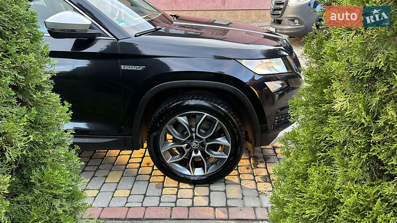 Позашляховик / Кросовер Skoda Kodiaq Scout 2018 в Сваляві