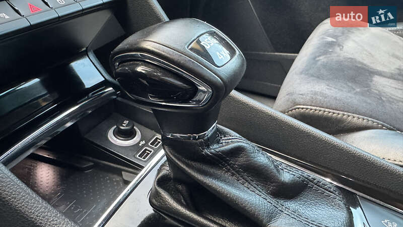 Позашляховик / Кросовер Skoda Kodiaq Scout 2018 в Сваляві