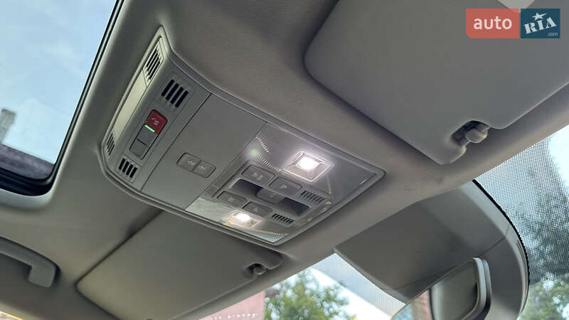 Позашляховик / Кросовер Skoda Kodiaq Scout 2018 в Сваляві