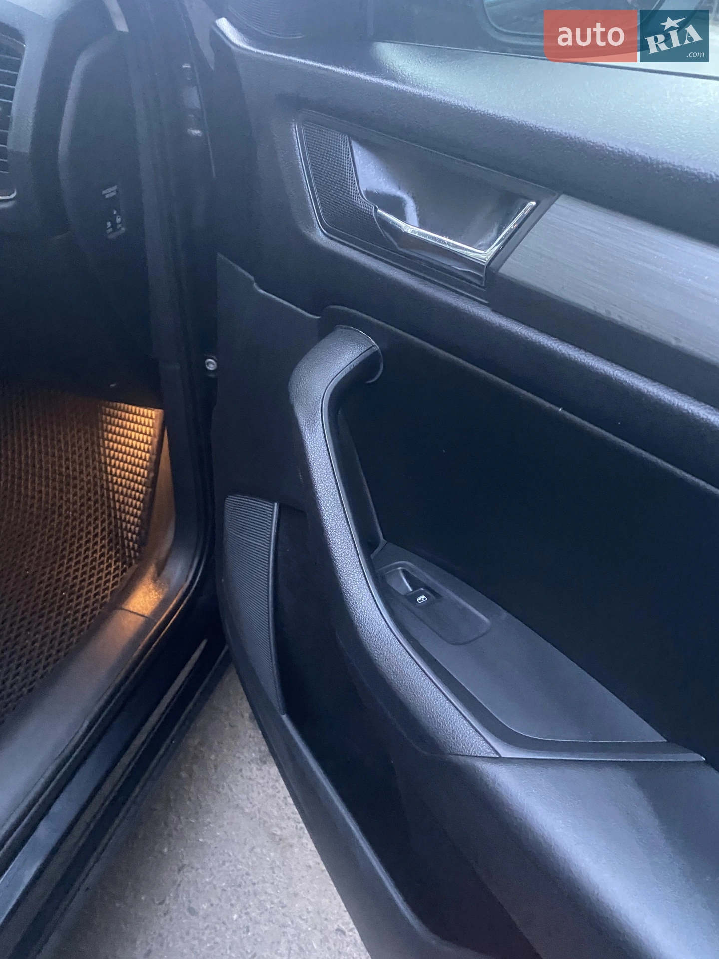 Skoda Kodiaq 2018 VIN TMBJJ7NS6K8028958 фото оголошення 24 з 30