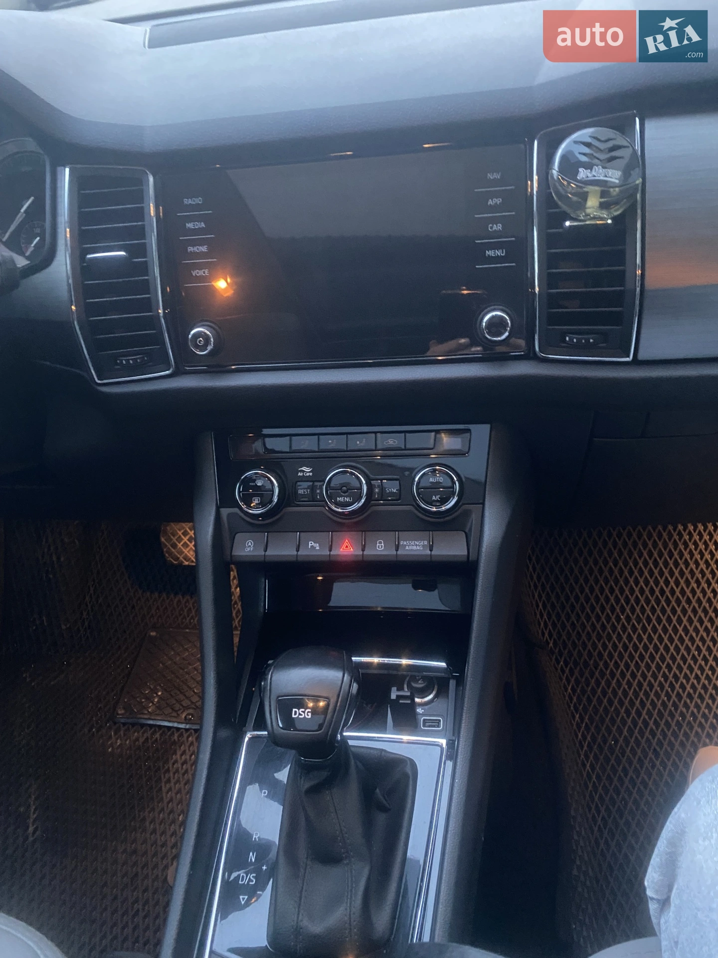 Skoda Kodiaq 2018 VIN TMBJJ7NS6K8028958 фото оголошення 28 з 30