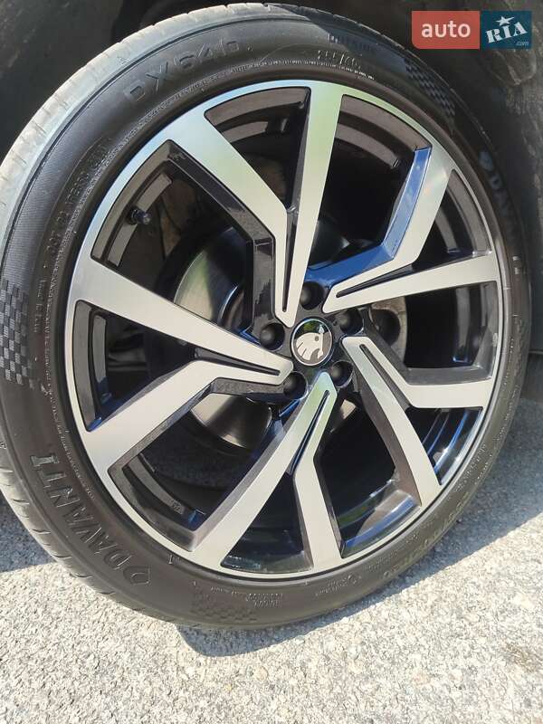 Внедорожник / Кроссовер Skoda Kodiaq 2017 в Запорожье