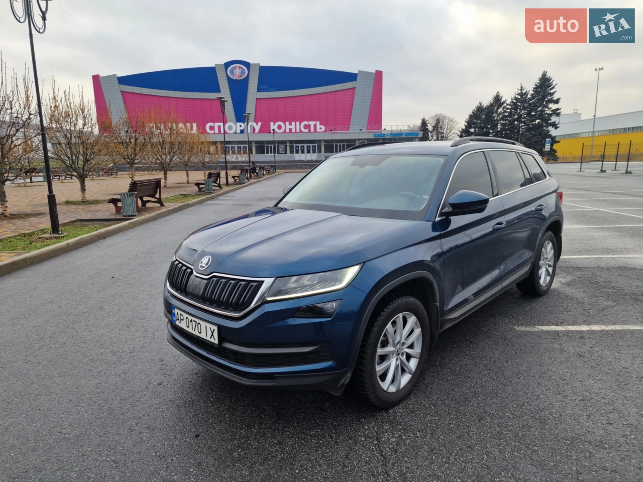 Продам Skoda Kodiaq 2.0 TDI Style+, 2021 рік
Офіційний автомобіль, обслуговувався виключно у дилера
Єдиний власник, автомобіль у відмінному стані.
Сайт відображає 3 власників - це у зв'язку з придбанням автомобіля у лізинг. Усі підтверджуючі документи наявні на руках.
Передня частина кузова обтягнута бронеплівкою з моменту придбання
Жодних нарікань, обслуговування проведено вчасно, авто використовувалося дуже охайно
Готовий надати додаткові фото або відео автомобіля за запитом.
Помічникам із продажу та автосалонам прохання не турбувати.