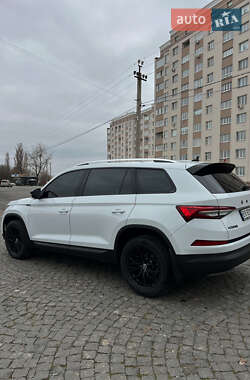 Позашляховик / Кросовер Skoda Kodiaq 2022 в 
