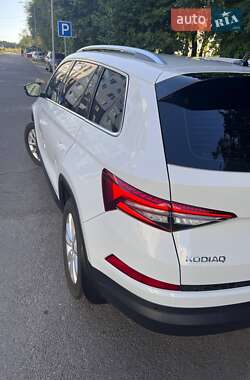 Позашляховик / Кросовер Skoda Kodiaq 2022 в  фото 8 Позашляховик / Кросовер Skoda Kodiaq 2022 в