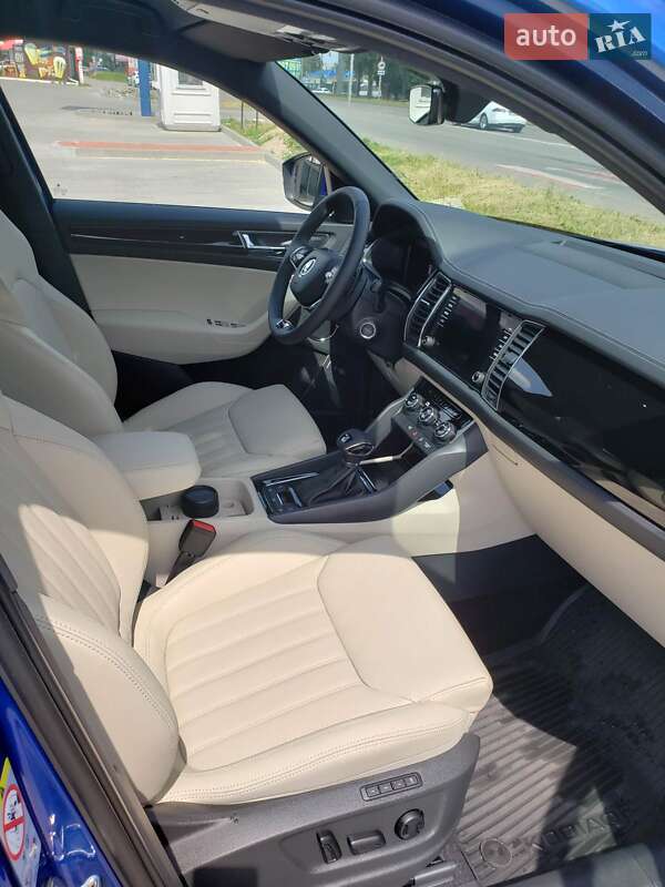 Внедорожник / Кроссовер Skoda Kodiaq 2022 в Вишневом