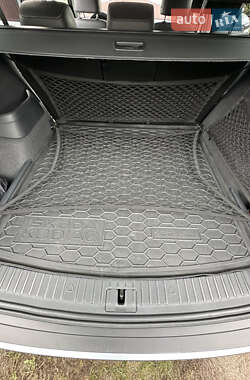 Внедорожник / Кроссовер Skoda Kodiaq 2021 в 