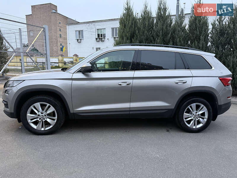 Позашляховик / Кросовер Skoda Kodiaq 2017 в Києві фото 14 Позашляховик / Кросовер Skoda Kodiaq 2017 в Києві