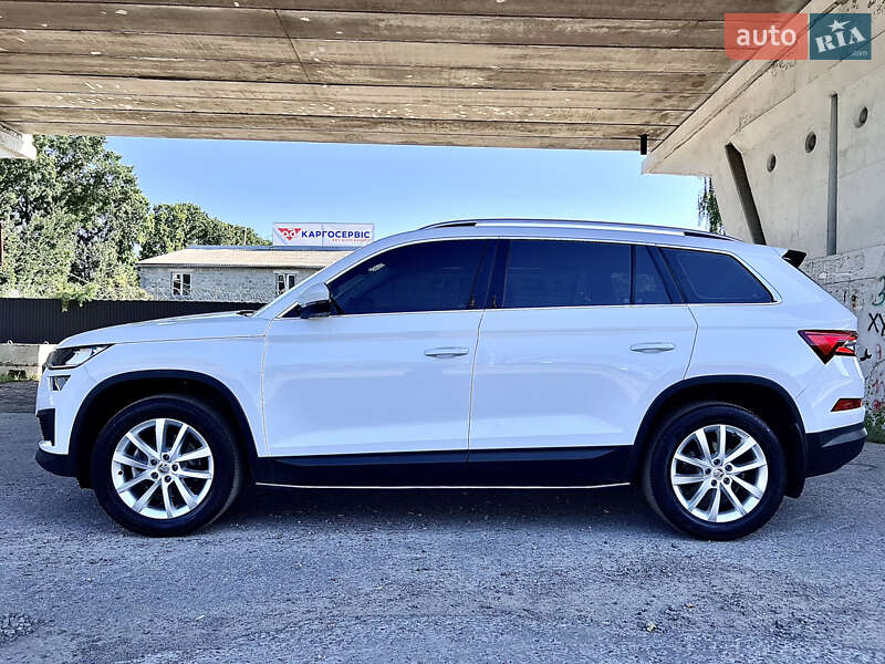 Внедорожник / Кроссовер Skoda Kodiaq 2023 в Киеве