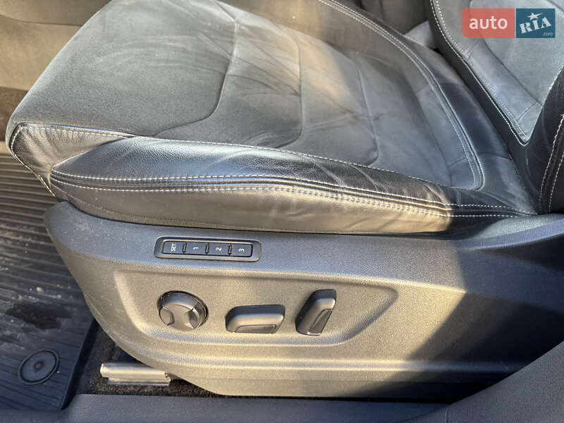 Внедорожник / Кроссовер Skoda Kodiaq 2021 в Киеве