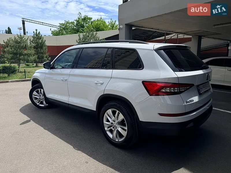 Skoda Kodiaq 2017 VIN TMBLJ6NS8HB400069 фото оголошення 2 з 131