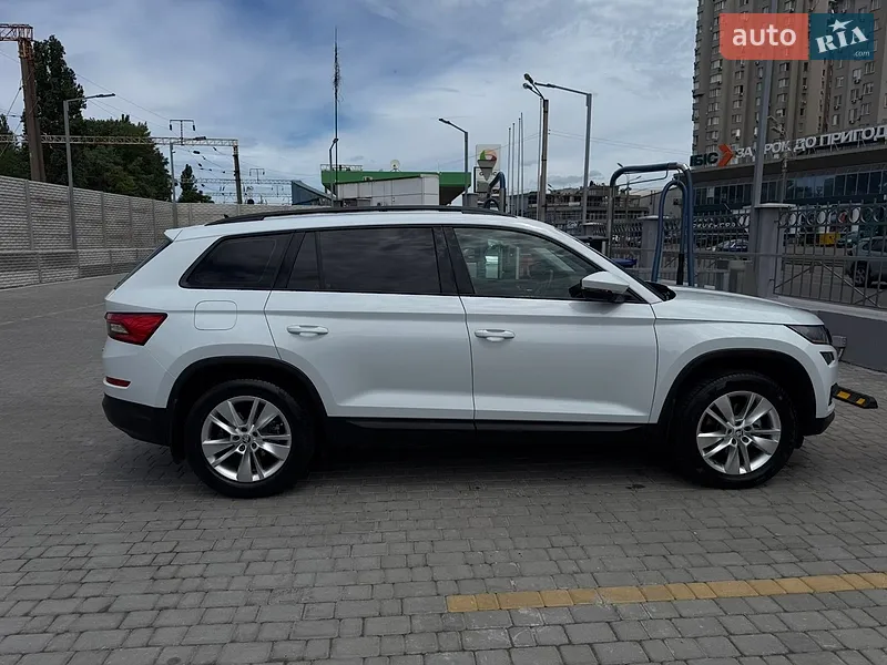 Skoda Kodiaq 2017 VIN TMBLJ6NS8HB400069 фото оголошення 12 з 131