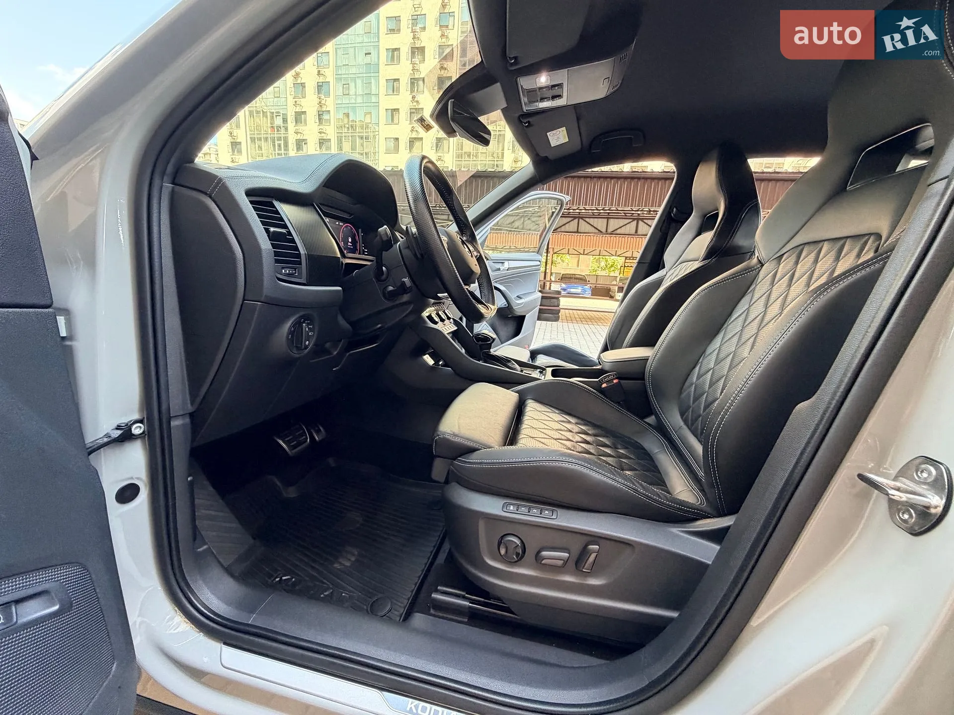 Skoda Kodiaq 2024 VIN TMBLN6NS6RB400996 фото оголошення 60 з 93