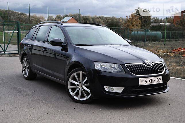 Skoda Octavia A7 Green line