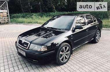 skoda octavia tour 1/6 wts черного