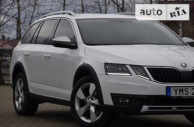 Універсал Skoda Octavia Scout 2017 в Дрогобичі