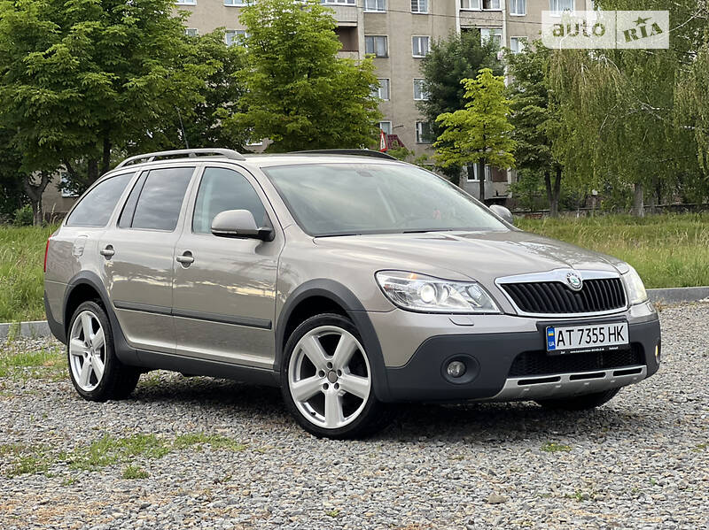 Универсал Skoda Octavia Scout 2010 в 