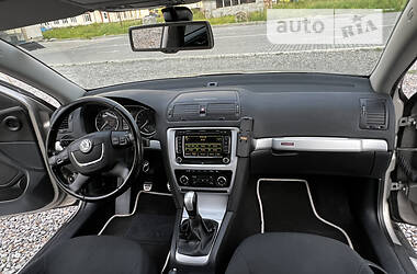 Универсал Skoda Octavia Scout 2010 в 