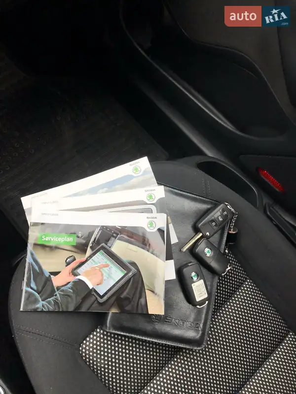 Универсал Skoda Octavia Scout 2011 в Бродах документ