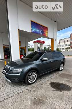 Универсал Skoda Octavia Scout 2015 в Днепре