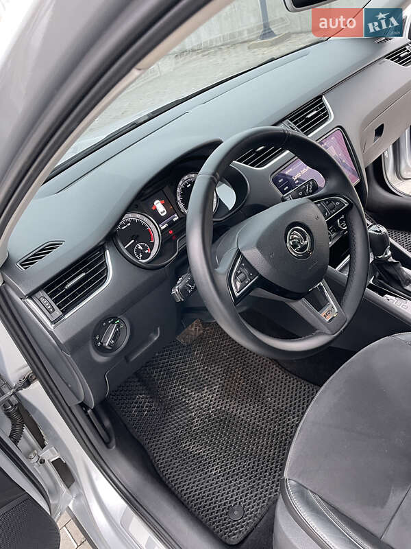 Универсал Skoda Octavia Scout 2017 в Первомайске