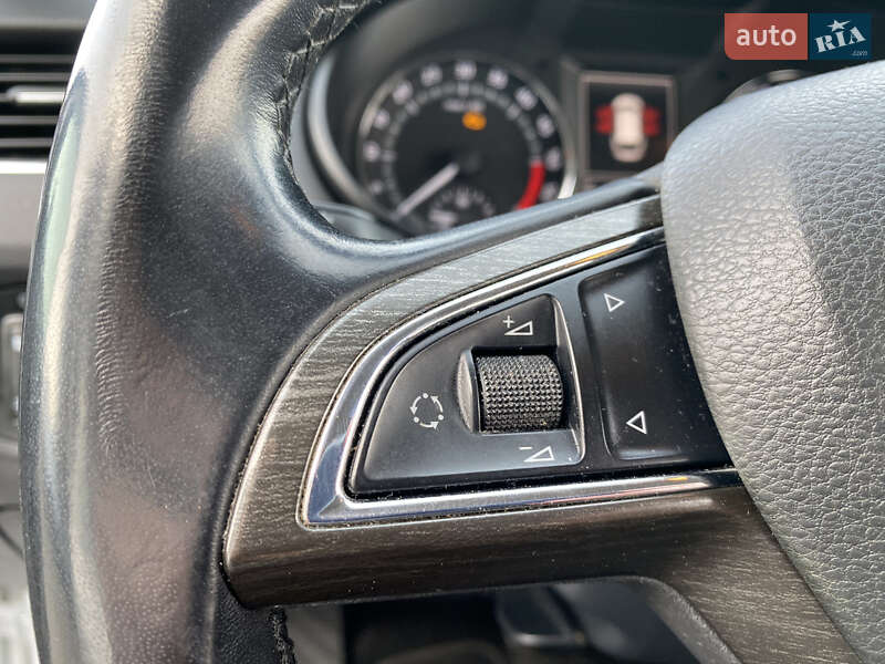 Универсал Skoda Octavia Scout 2014 в Стрые