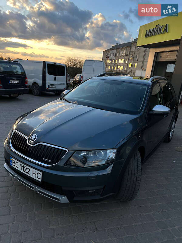 Универсал Skoda Octavia Scout 2017 в Золочеве