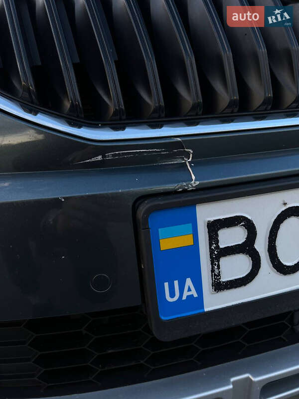 Универсал Skoda Octavia Scout 2017 в Золочеве